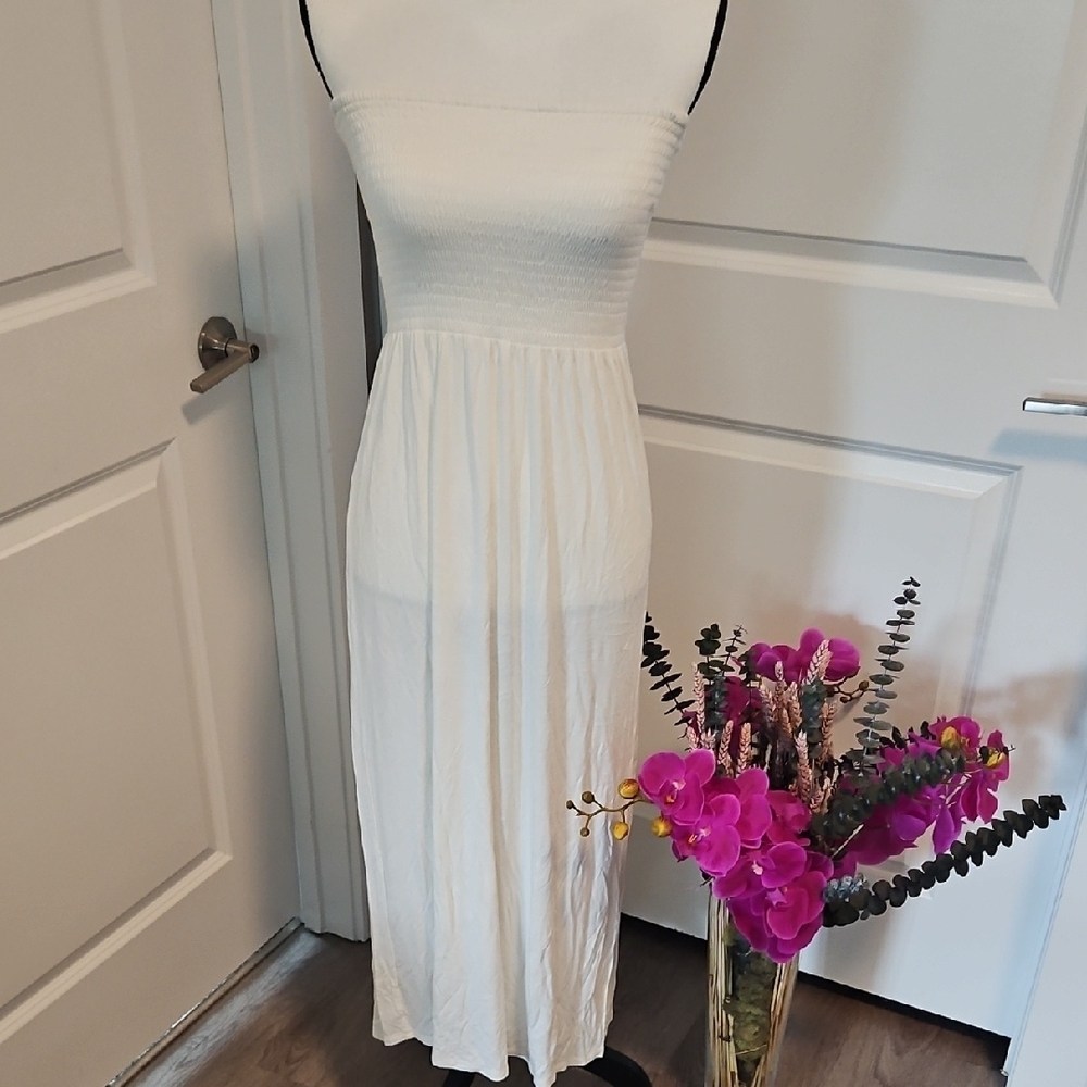 Forever 21 Off-White Strapless Dress